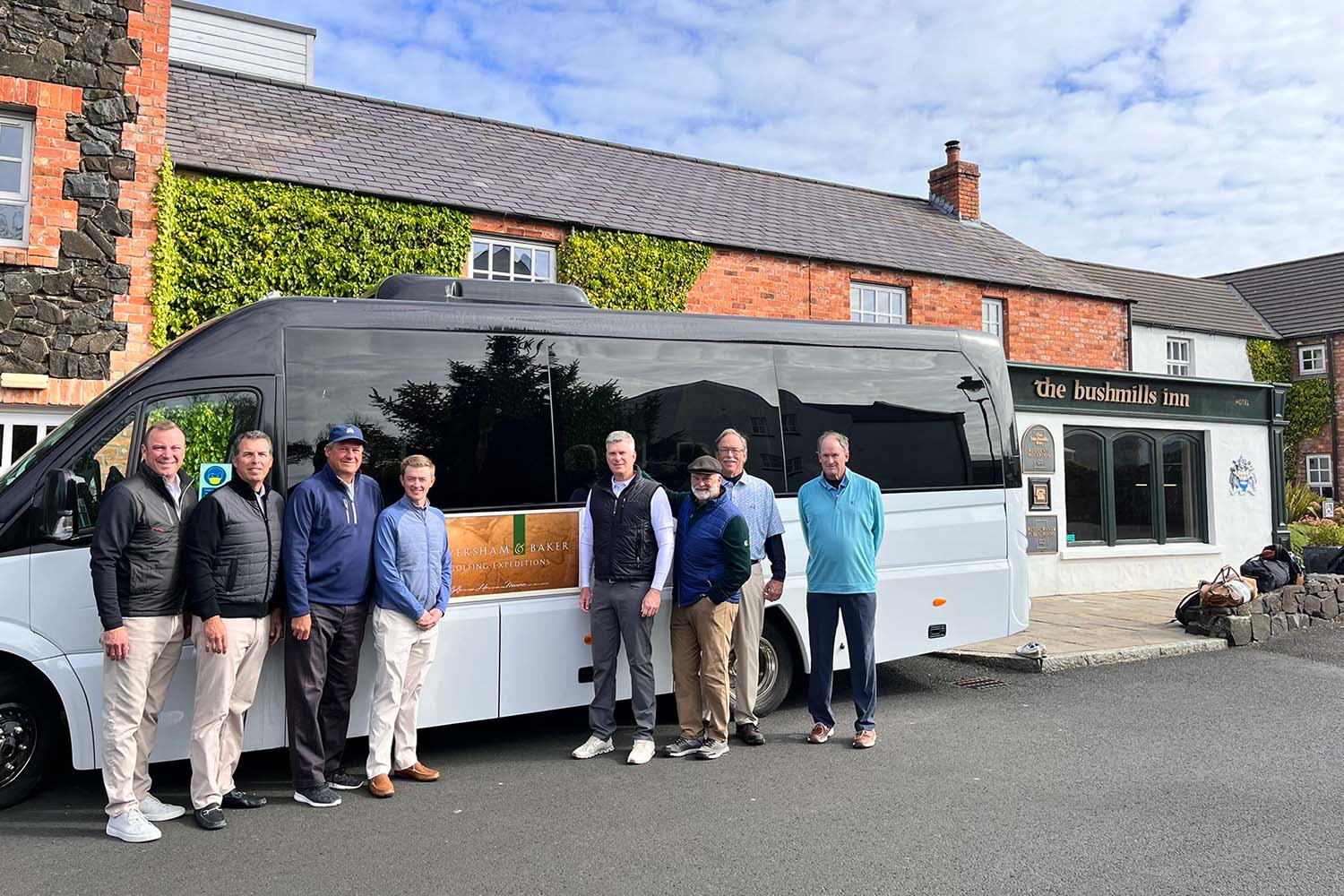 Golfers with private driver in Ireland