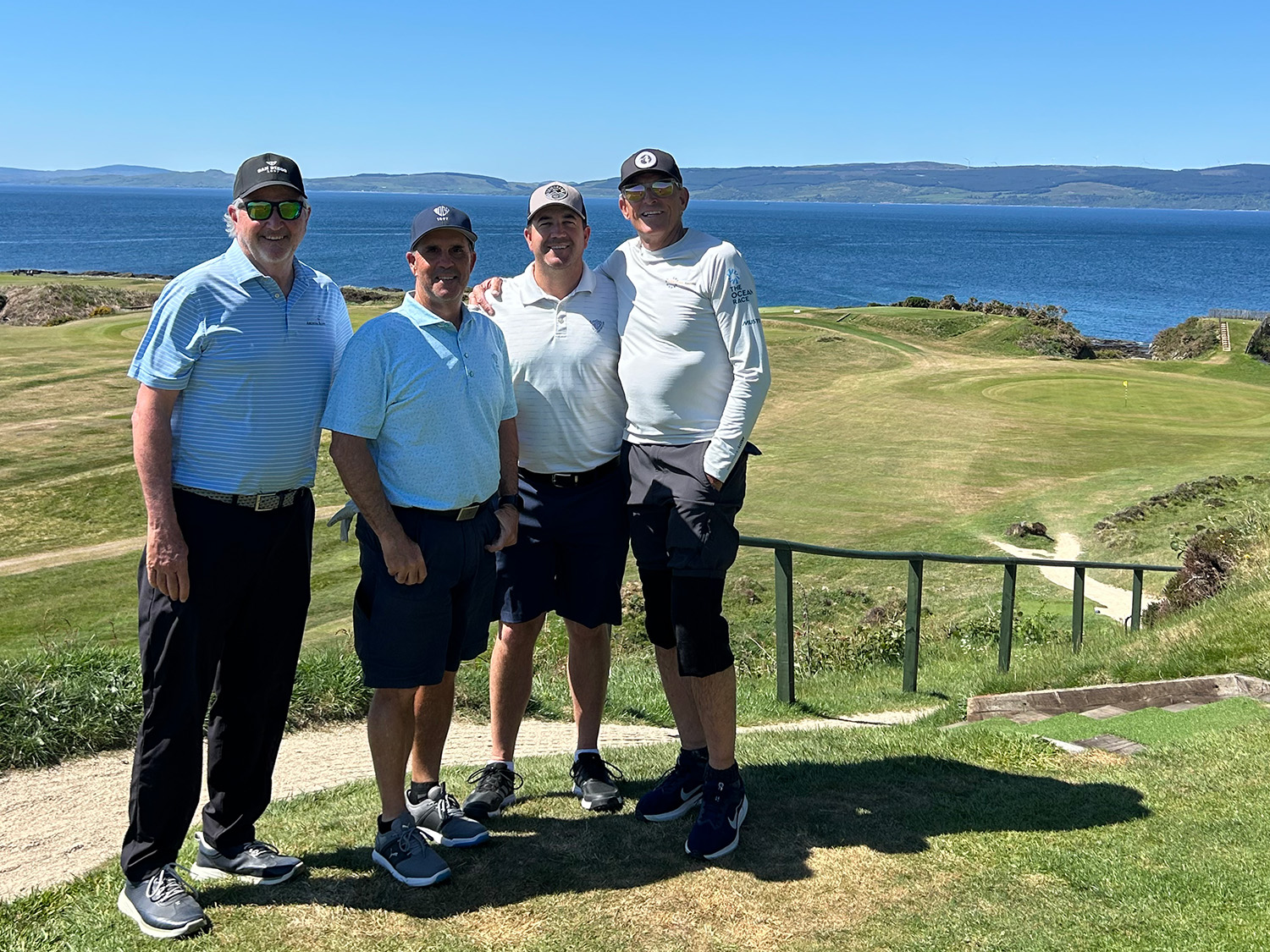best-golf-in-scotland-1 Travelers playing golf in Scotland at Shiskine